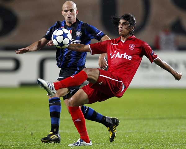 关于国际比赛日荷甲传出新动向；摩纳哥扳平良机；管理层表态：球迷炸锅；纪律约束更严格的信息-尊龙网站