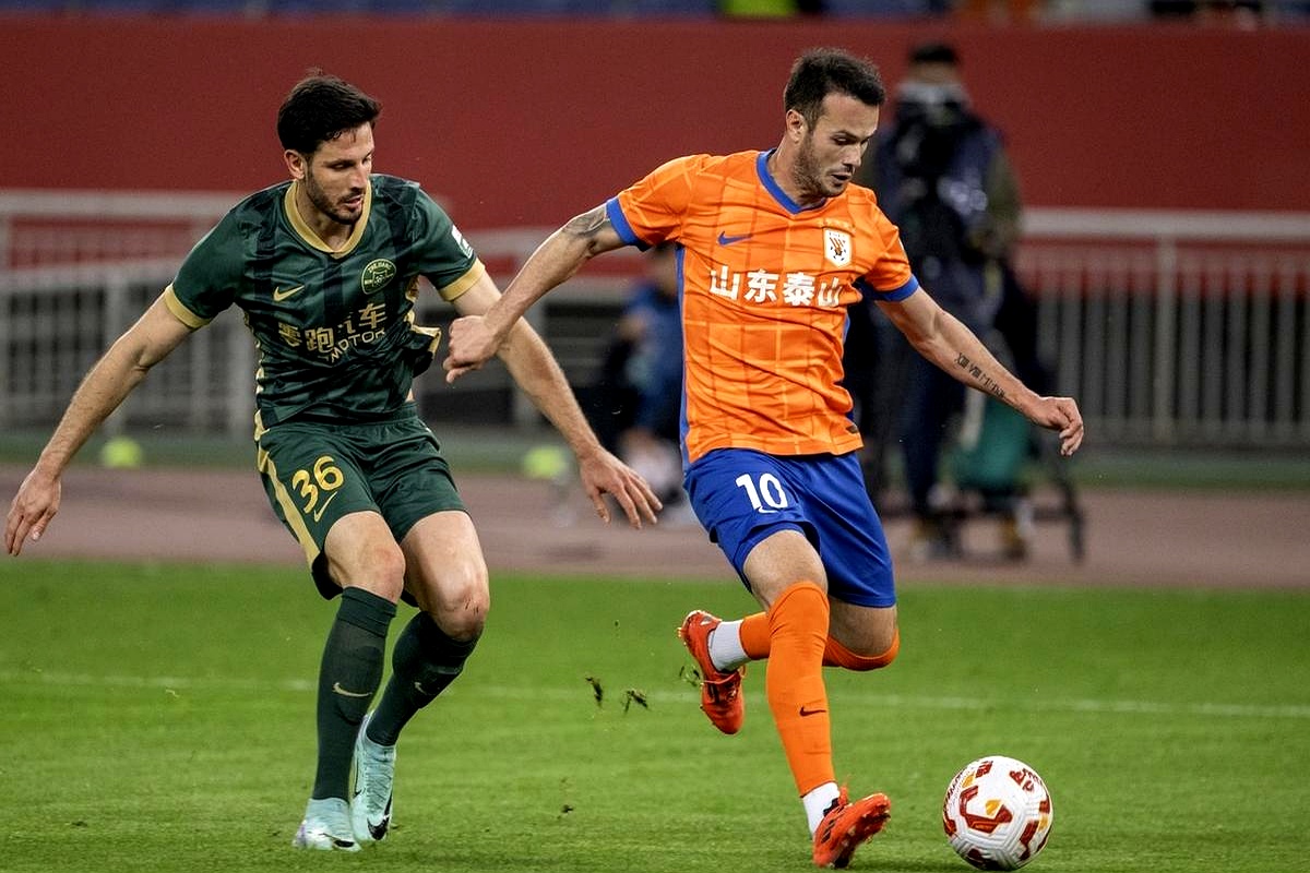 转折点山东泰山再遭质疑，NBA季后赛窗口期攻防权衡，管理层满意，身体对抗强度拉满(山东泰山队最新消息今天)-尊龙娱乐